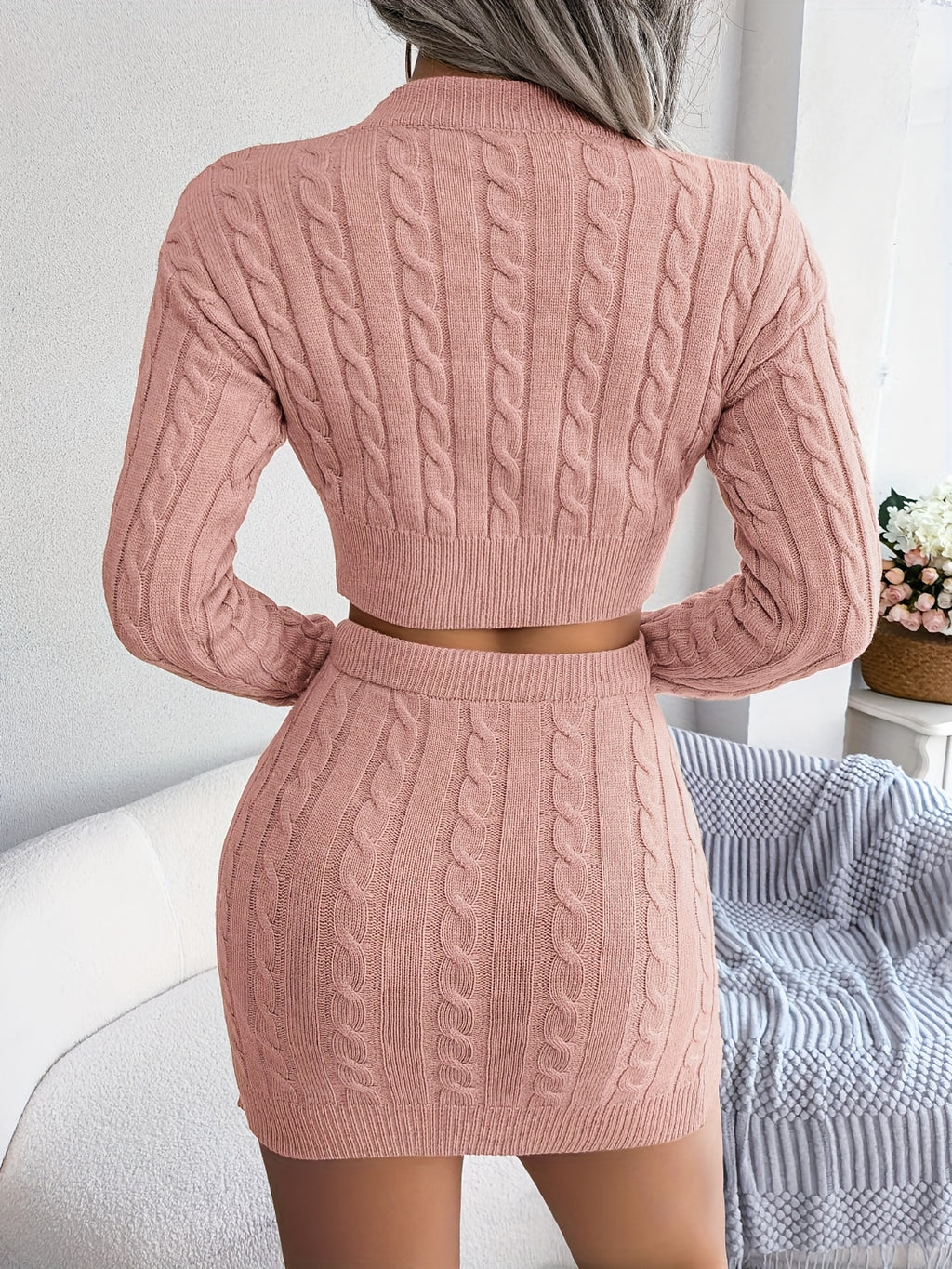 2022 Autumn/Winter European And American Casual Twisted Crop Sweater And Bodycon Knitted Skirt Set