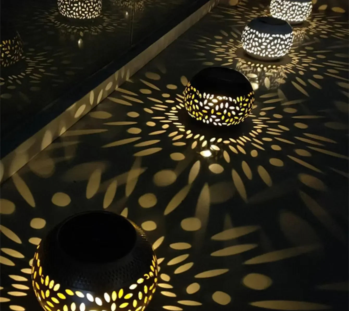 Solar Table Lights Outdoor Waterproof Metal Garden Projector Lamp Retro Gardening Lawn Atmosphere Lamp Decorative Landscape Lamp