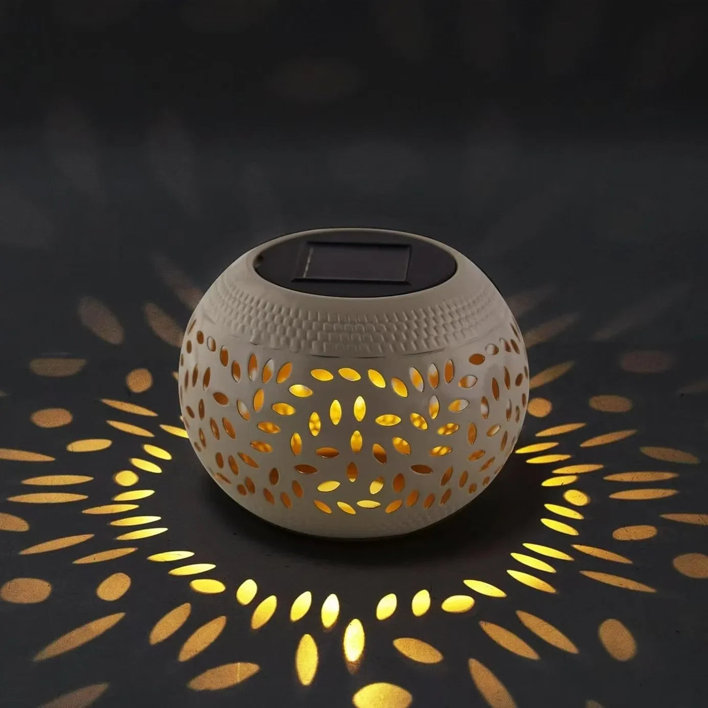 Solar Table Lights Outdoor Waterproof Metal Garden Projector Lamp Retro Gardening Lawn Atmosphere Lamp Decorative Landscape Lamp